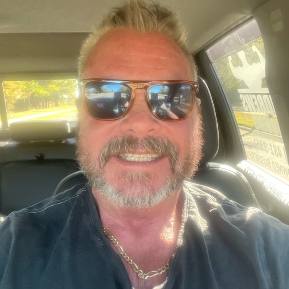 Meet your Posher, Tim - Picture 4 of 5